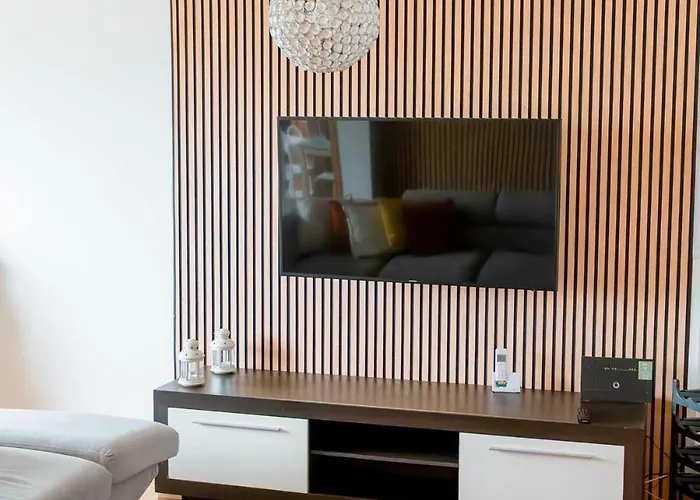 Axi Living Porto Premium * Maía